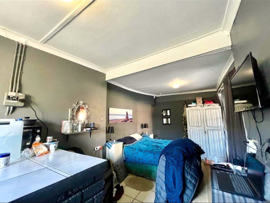 6 Bedroom Property for Sale in Potchefstroom North West